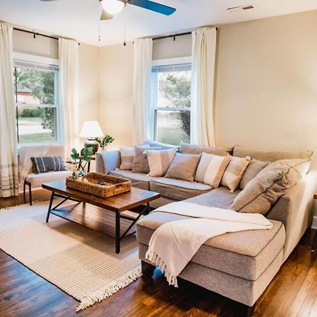 Convenient To Park Circle And Downtown Charleston Villa Bagian luar foto